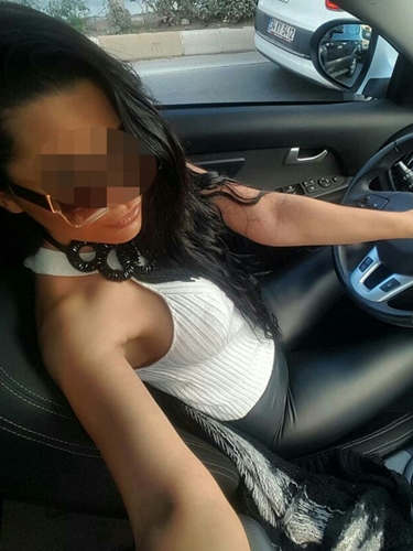 Erdemli Escort Bayan ile Unutulmaz Deneyimler