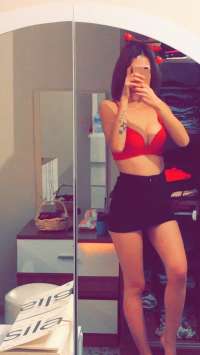 Erdemli Escort Bayan: Hayallerin Ötesinde Bir Zevk Deneyimi