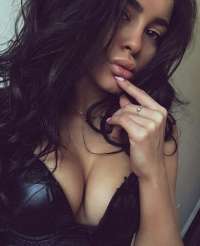 Işıl Işıl Bir Güzelle Hayatı Keşfedin - Mut Escort Reyhan