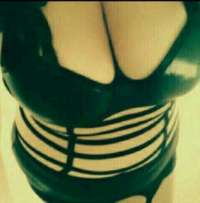 Mut Escort Bölgesinin Çarpıcı Güzeli İle Tanışın!