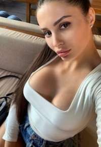 Tarsus Bayan Escort'da Sıra Dışı Bir Deneyim: Mükemmel Sarı Saçlı Partner